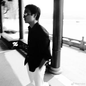 裸体女学生做爰全过程69XX
